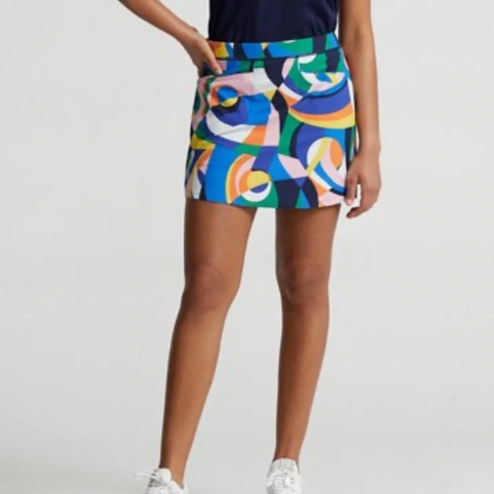 RLX Golf RLX Golf Aim 4 Way Print‎ Stretch 17 Inch Skort in Riviera Abstract